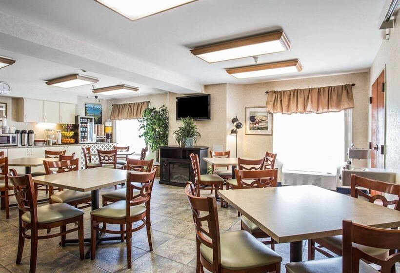 فندق Econo Lodge Denver International Airport