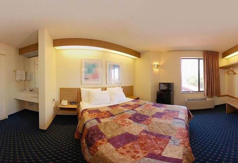 فندق Econo Lodge Denver International Airport