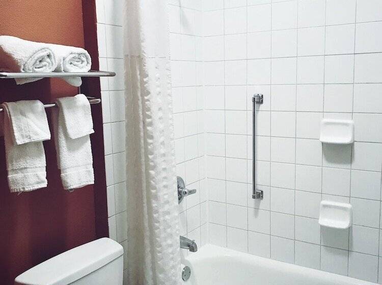 هتل Econo Lodge Moss Point  Pascagoula