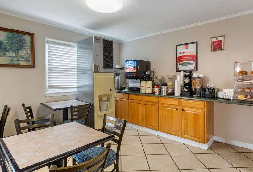 فندق Econo Lodge Sturbridge Route 20