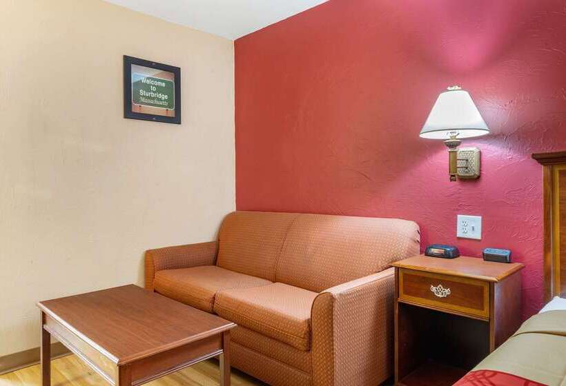 فندق Econo Lodge Sturbridge Route 20