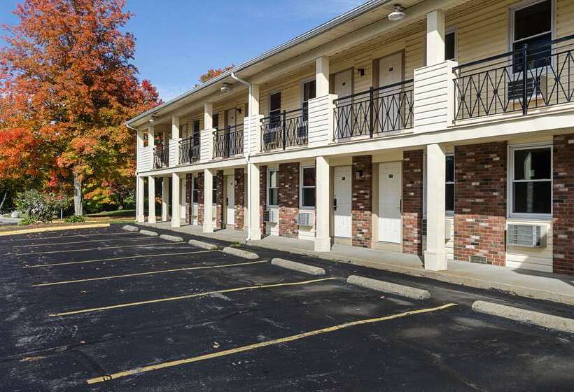 فندق Econo Lodge Sturbridge Route 20