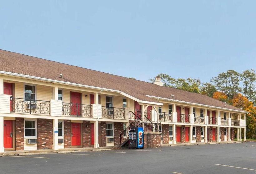 호텔 Econo Lodge Sturbridge Route 20