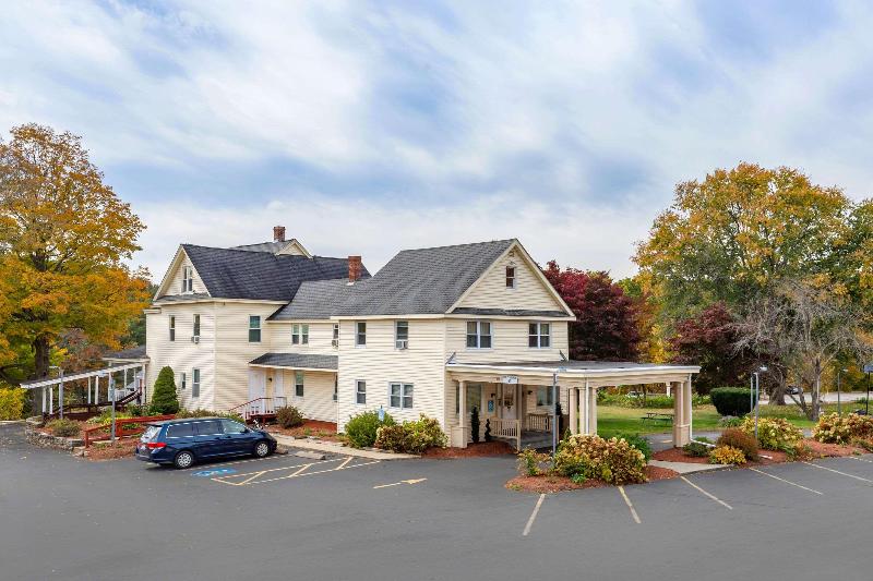 فندق Econo Lodge Sturbridge Route 20