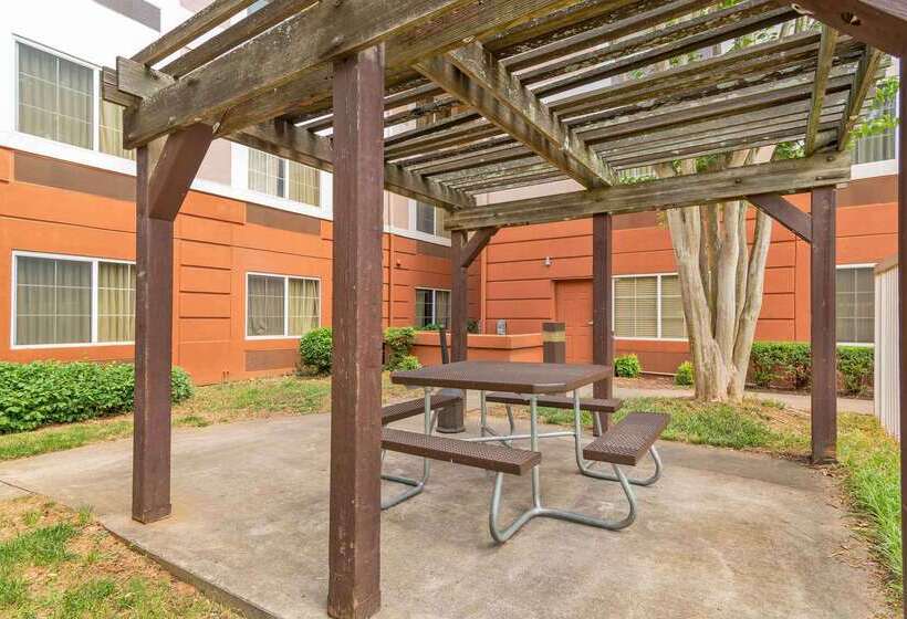 בית מלון כפרי Extended Stay America Select Suites   Atlanta   Marietta   Wildwood