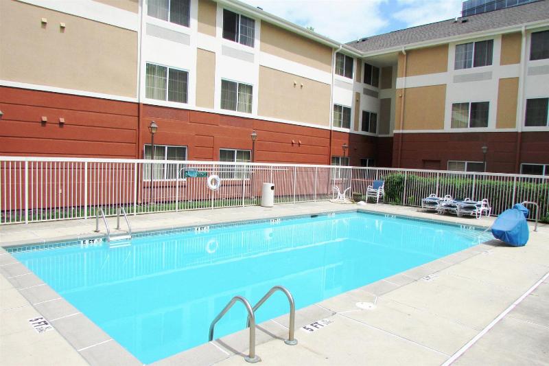 Отель Extended Stay America Select Suites Atlanta Perimeter Peachtree Dunwoody