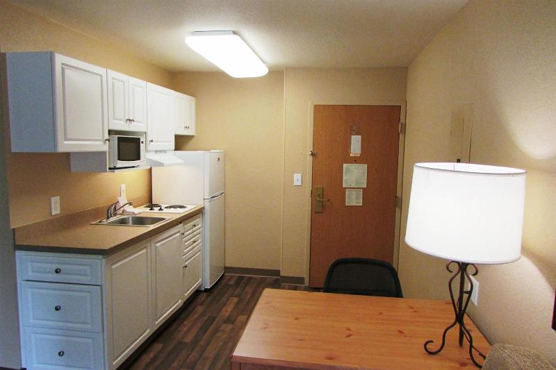 Отель Extended Stay America Select Suites Atlanta Perimeter Peachtree Dunwoody