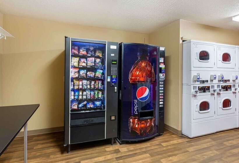 هتل Extended Stay America Suites  Cleveland  Great Northern Mall