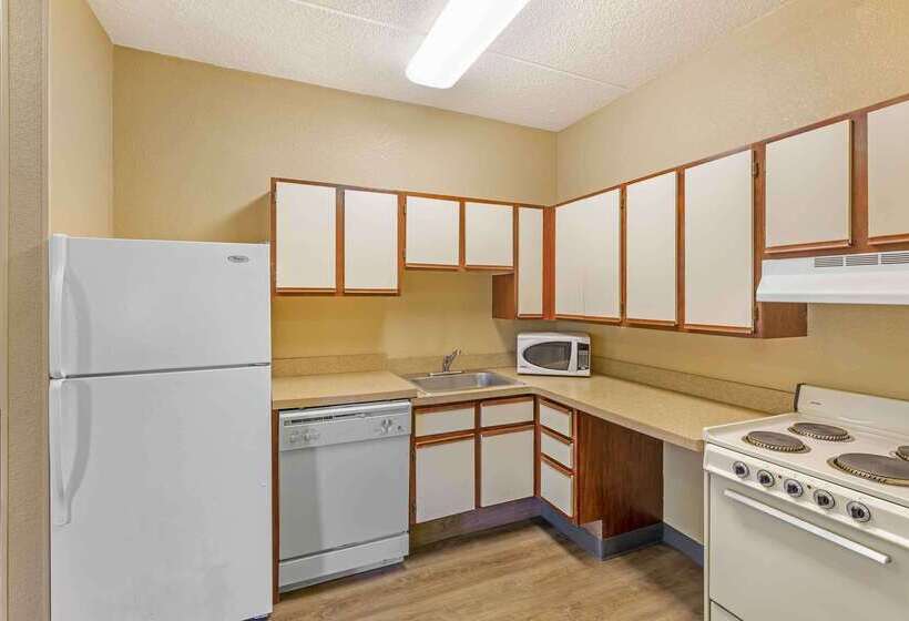 בית מלון כפרי Extended Stay America Suites  Cleveland  Middleburg Heights