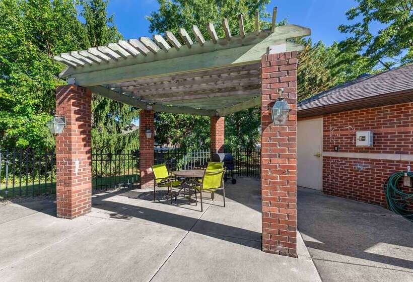 فندق Extended Stay America Suites  Cleveland  Westlake