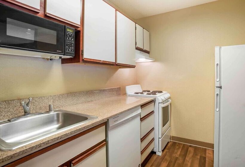 Отель Extended Stay America Select Suites Columbia Gateway Drive