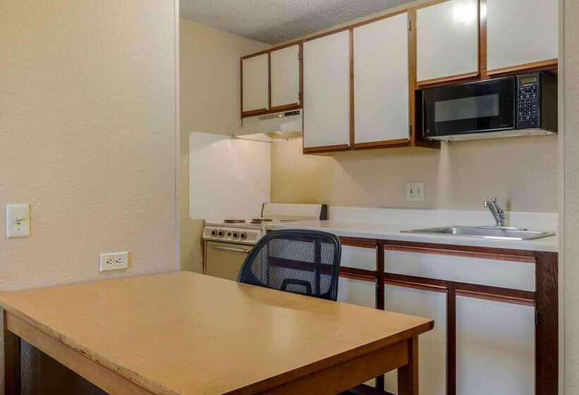 هتل Extended Stay America Select Suites   Dallas   Las Colinas   Meadow Creek Dr