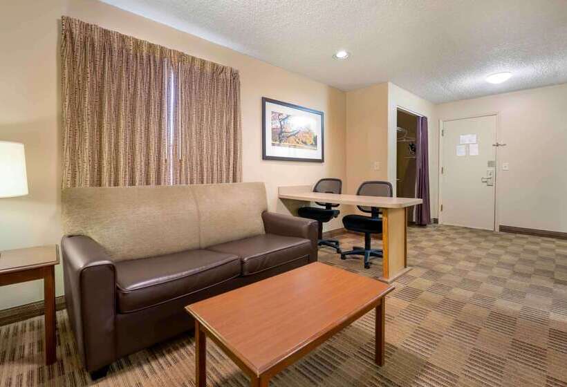 هتل Extended Stay America Select Suites   Detroit   Ann Arbor   University South
