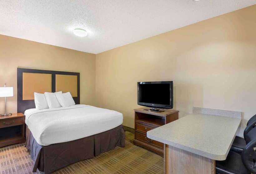 هتل Extended Stay America Select Suites   Detroit   Ann Arbor   University South