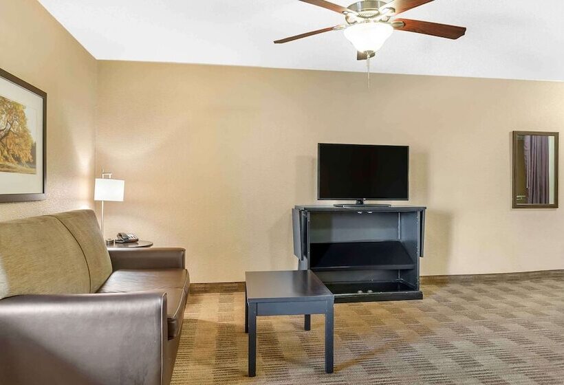 호텔 Extended Stay America Select Suites   Detroit   Ann Arbor   University South