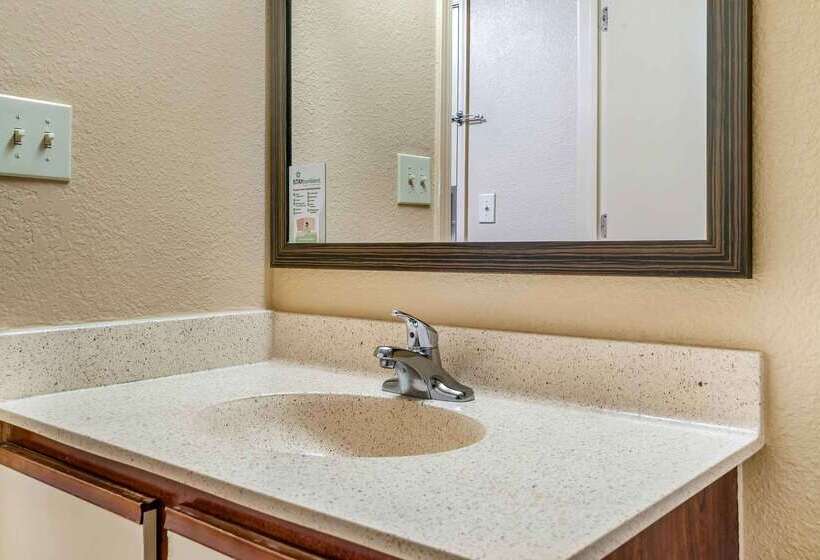 호텔 Extended Stay America Select Suites   Detroit   Ann Arbor   University South