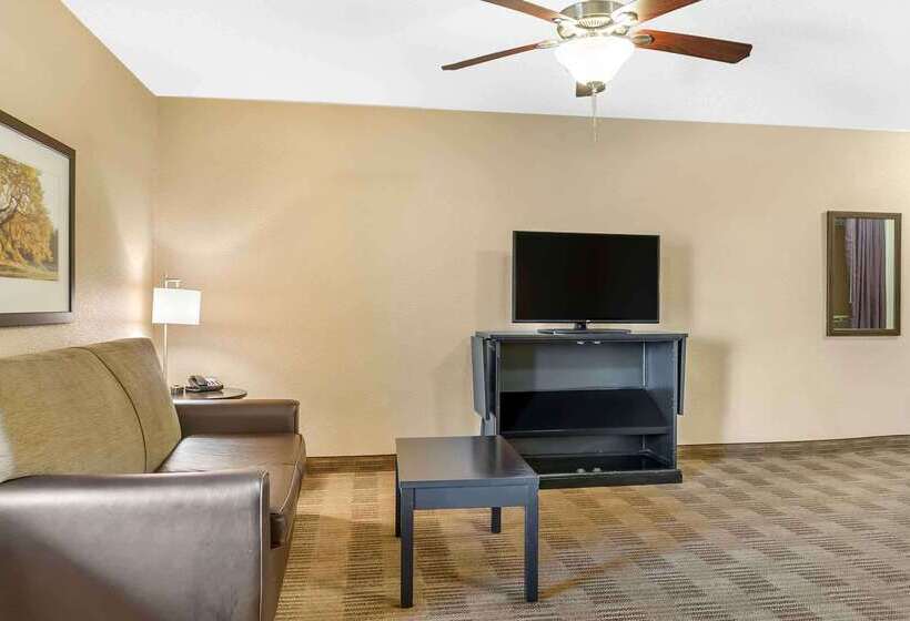 호텔 Extended Stay America Select Suites   Detroit   Ann Arbor   University South