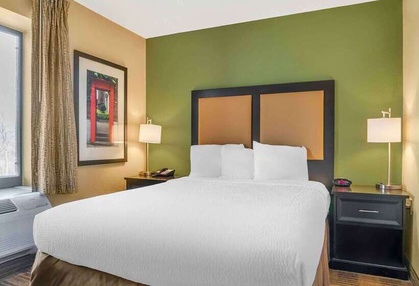 호텔 Extended Stay America Select Suites   Detroit   Ann Arbor   University South