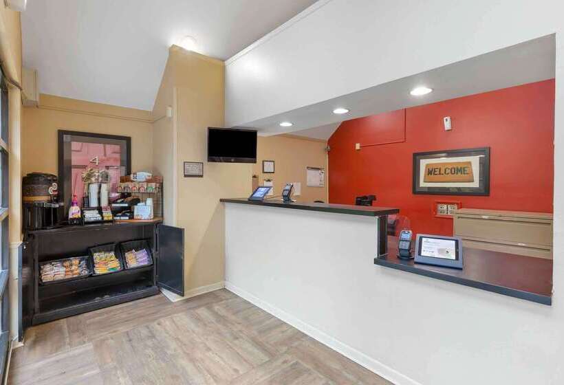 هتل Extended Stay America Suites  Raleigh  Cary  Harrison Ave