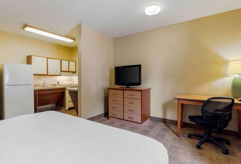 Отель Extended Stay America Suites Raleigh North Raleigh Wake Towne Dr