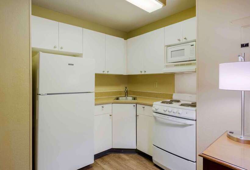 Отель Extended Stay America Suites  Richmond  W. Broad Street  Glenside  North