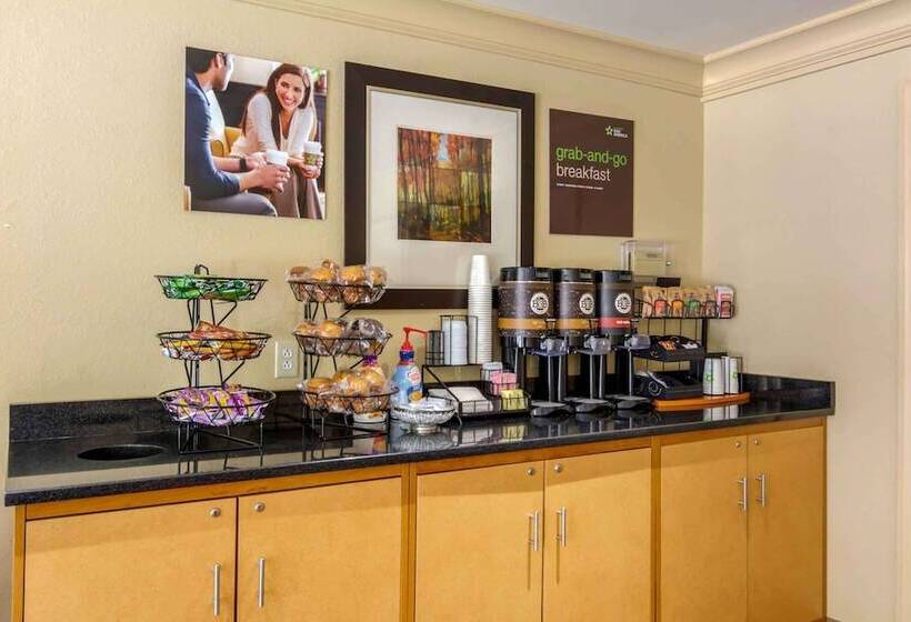 Отель Extended Stay America Suites  Richmond  W. Broad Street  Glenside  North