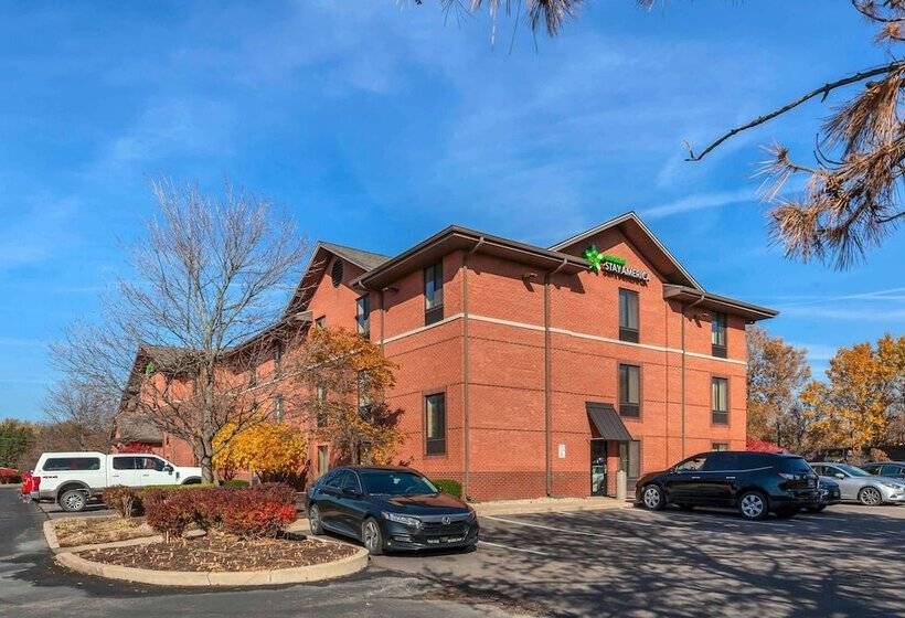 Отель Extended Stay America Select Suites Rockford State Street