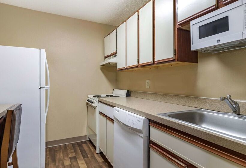 فندق Extended Stay America Suites  San Antonio  Colonnade  Medical