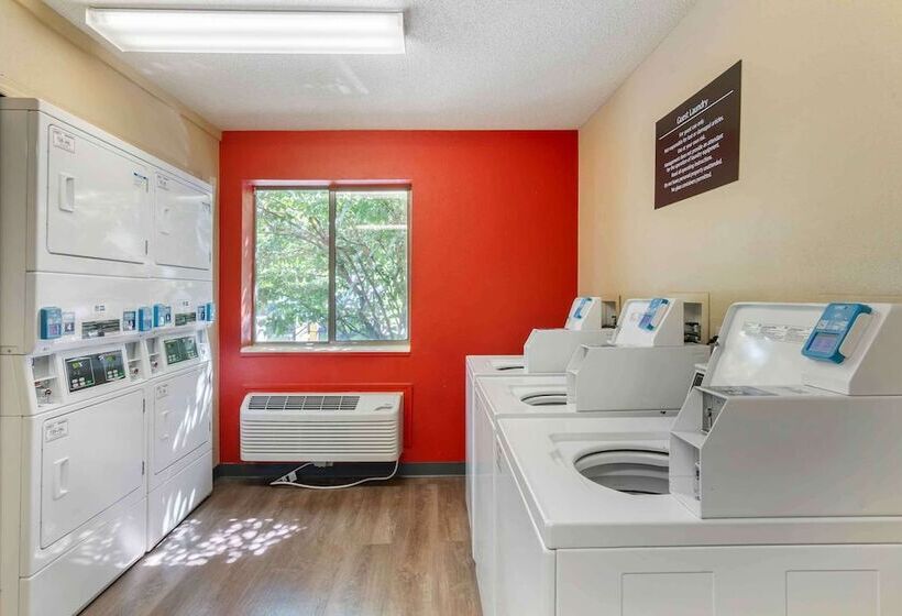 فندق Extended Stay America Select Suites   St Louis   Earth City