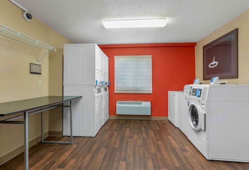 فندق Extended Stay America Suites  Toledo  Maumee