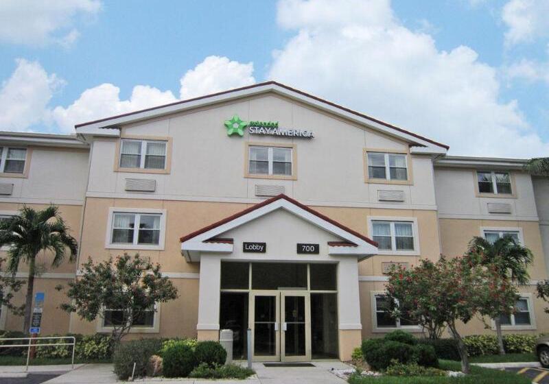 בית מלון כפרי Extended Stay America Suites  West Palm Beach  Northpoint Corporate Park