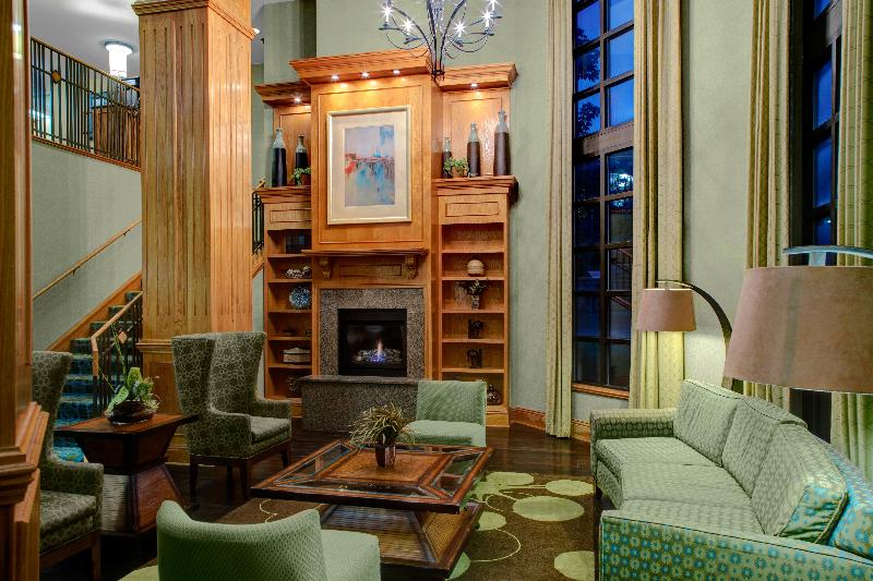 Holiday Inn Express Hotel & Suites Atlanta Buckhead, An Ihg