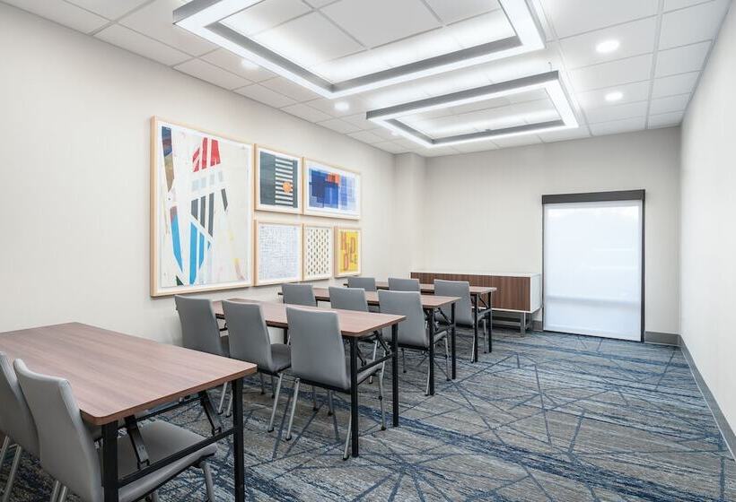 فندق Holiday Inn Express Atlanta West   Theme Park Area, An Ihg
