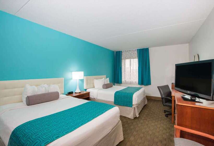 ホテル Howard Johnson By Wyndham Evansville East