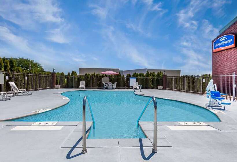 ホテル Howard Johnson By Wyndham Evansville East