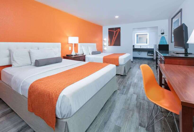 Отель Howard Johnson By Wyndham San Marcos