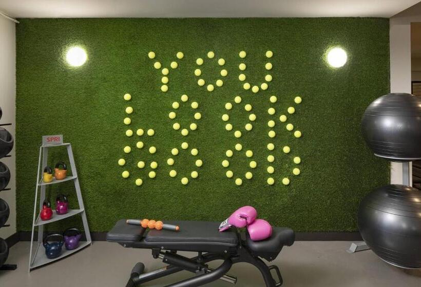 酒店 Moxy Memphis Downtown