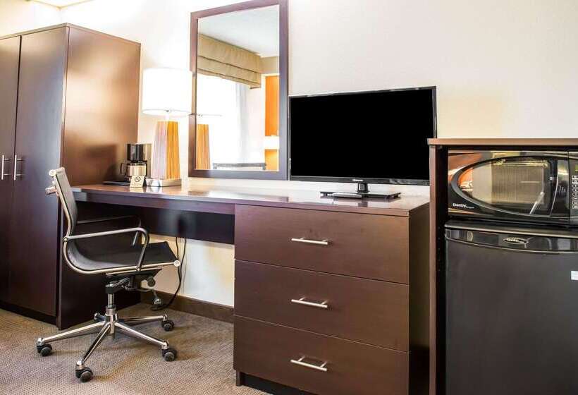 فندق Quality Inn Bridgeport Clarksburg
