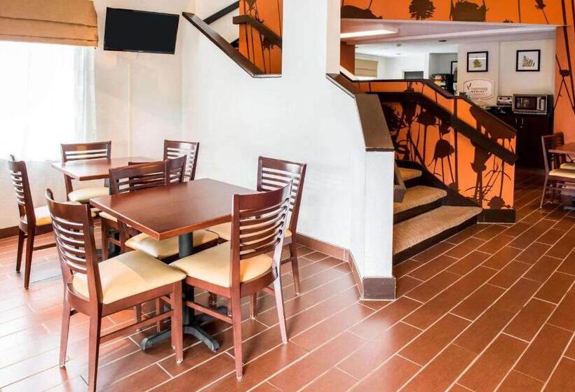 فندق Quality Inn Bridgeport Clarksburg