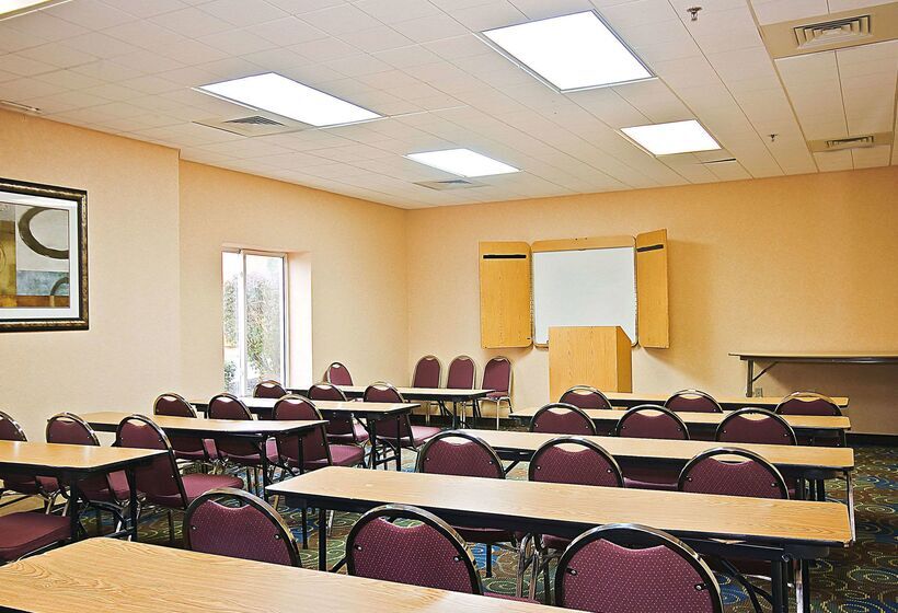 فندق Quality Inn Brunswick Cleveland South