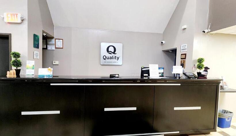 فندق Quality Inn Brunswick Cleveland South