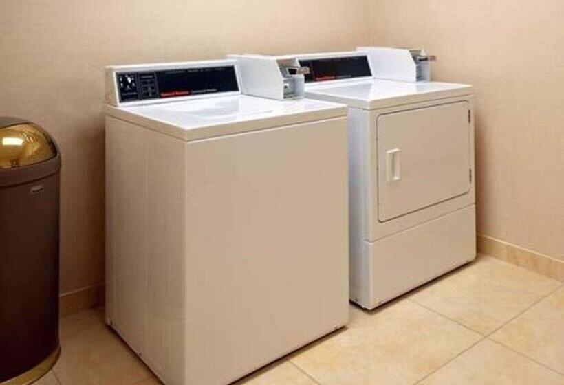 فندق Quality Inn Brunswick Cleveland South