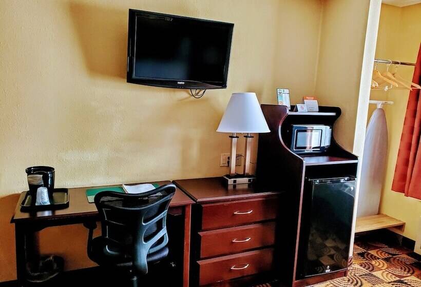 فندق Quality Inn Brunswick Cleveland South