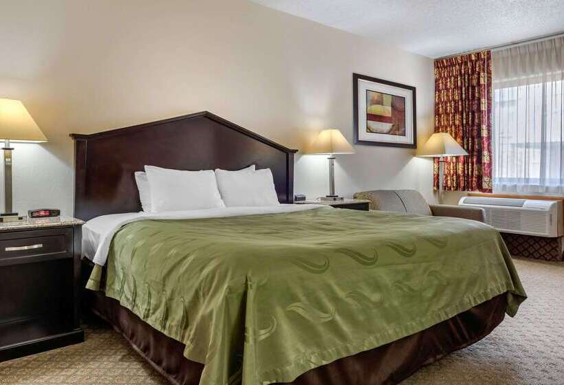 هتل Quality Inn Fort Wayne