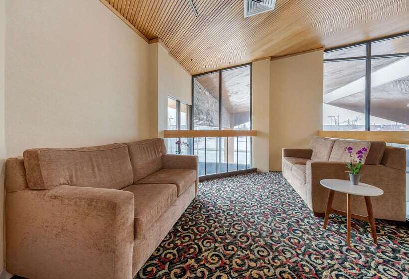 هتل Quality Inn Fort Wayne