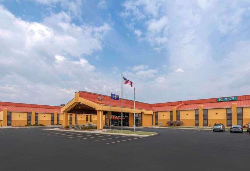 هتل Quality Inn Fort Wayne
