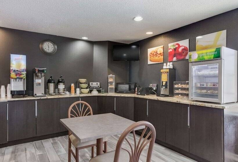 فندق Quality Inn Lees Summit  Kansas City