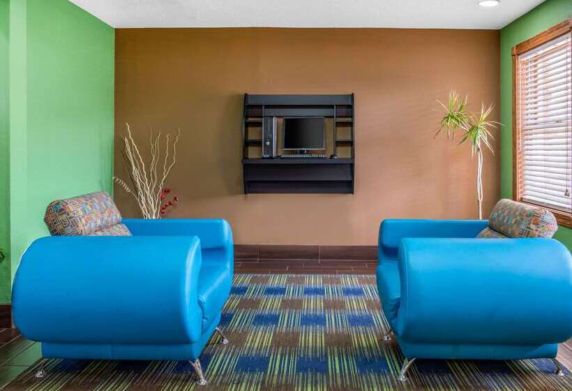 בית מלון כפרי Quality Inn & Suites Bedford West