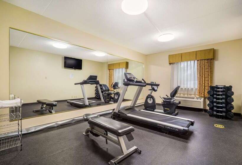 ホテル Quality Inn & Suites Florence  Cincinnati South