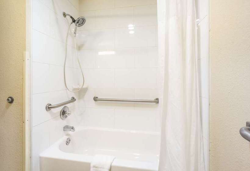 ホテル Quality Inn & Suites Florence  Cincinnati South